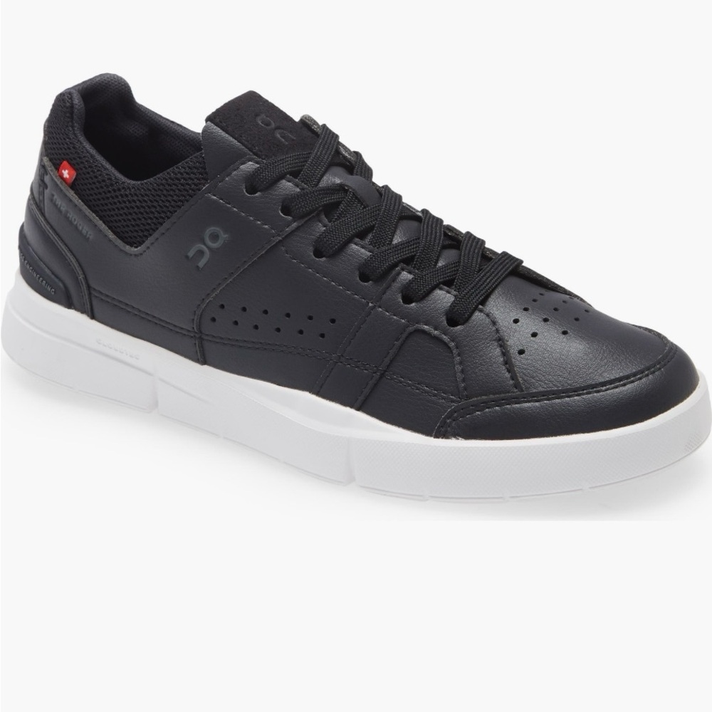 On

The ROGER
Clubhouse
Tennis
Sneaker

Worn once. Loved them but they run small